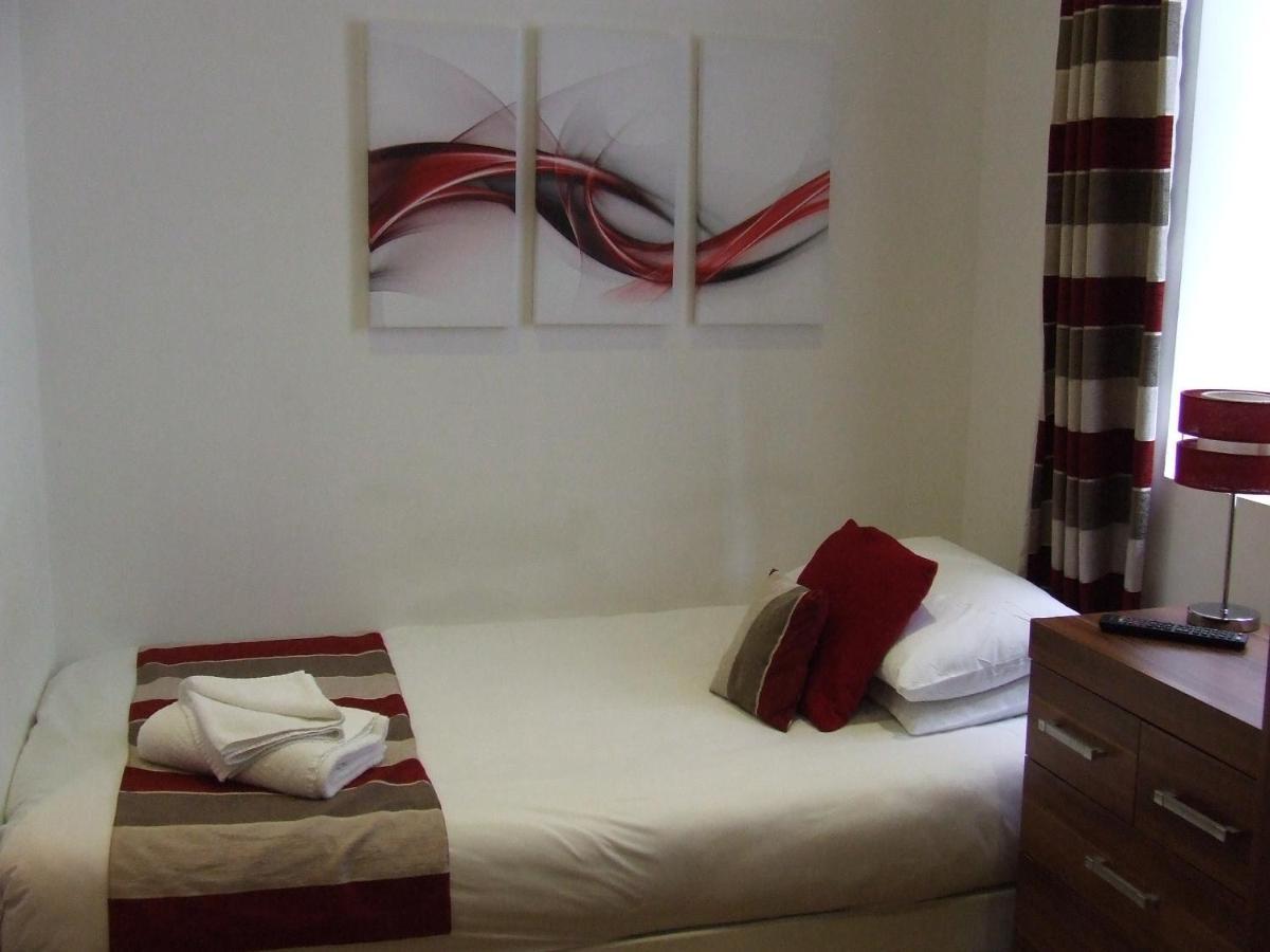 Alexandra Guest House Hemel Hempstead Eksteriør bilde